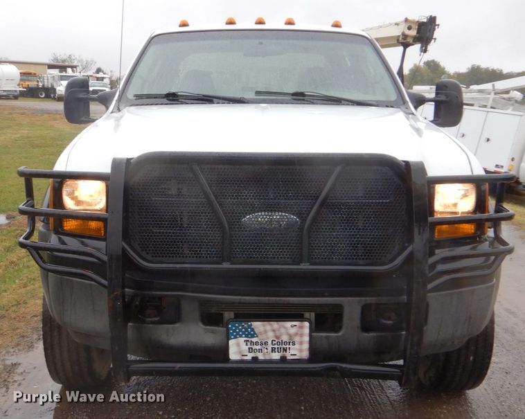 image for item FF9041 2007 Ford F450 Super Duty Crew Cab truck cab and chassis