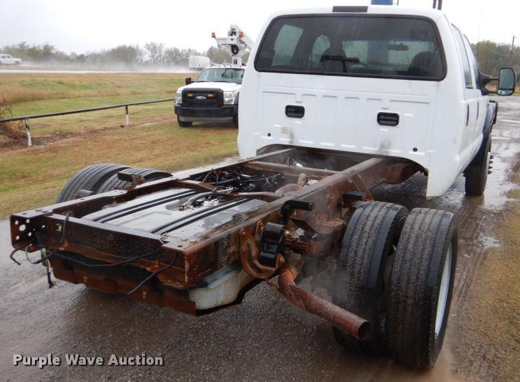 image for item FF9041 2007 Ford F450 Super Duty Crew Cab truck cab and chassis