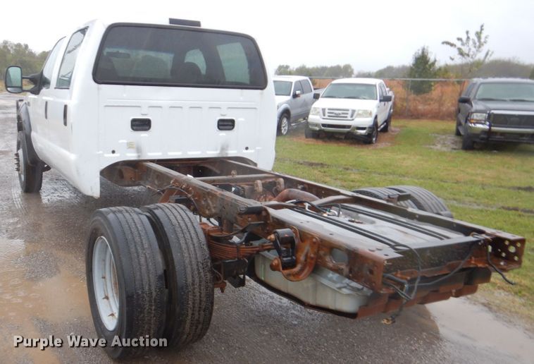 image for item FF9041 2007 Ford F450 Super Duty Crew Cab truck cab and chassis