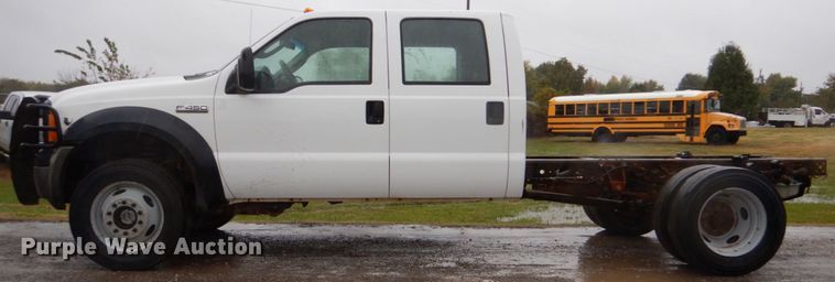image for item FF9041 2007 Ford F450 Super Duty Crew Cab truck cab and chassis
