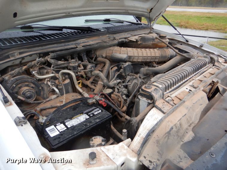 image for item FF9041 2007 Ford F450 Super Duty Crew Cab truck cab and chassis