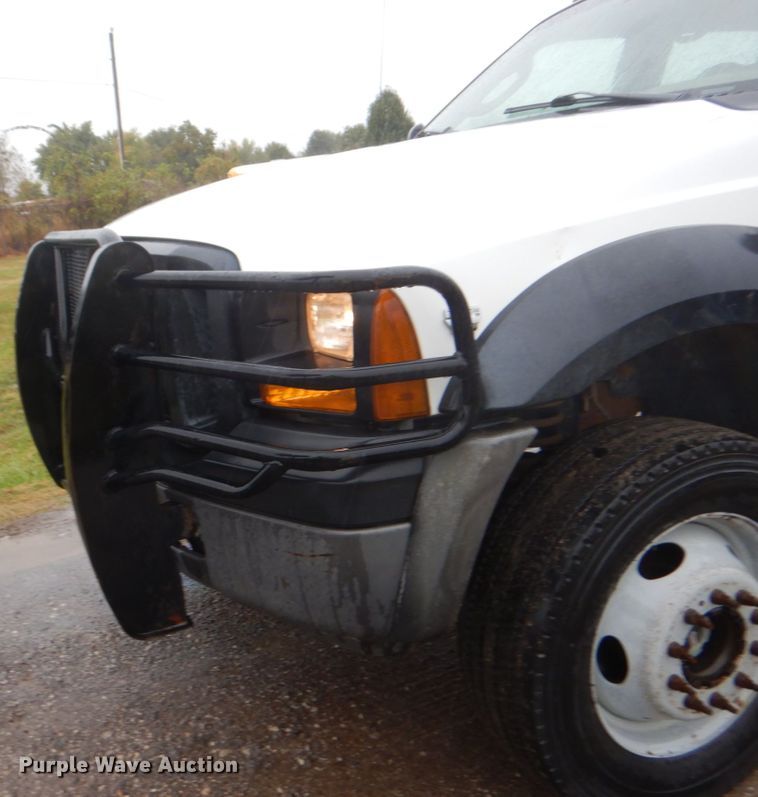 image for item FF9041 2007 Ford F450 Super Duty Crew Cab truck cab and chassis