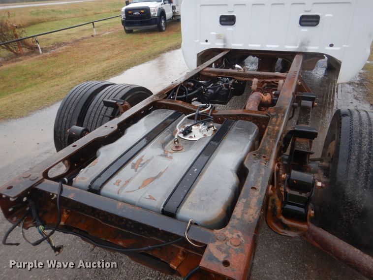 image for item FF9041 2007 Ford F450 Super Duty Crew Cab truck cab and chassis