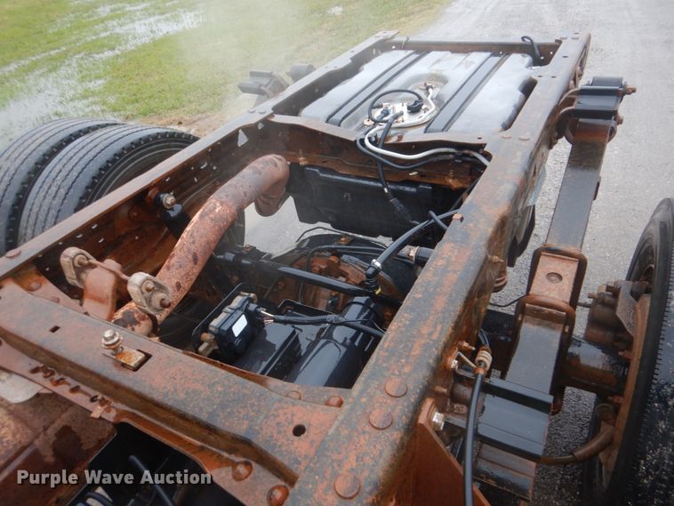 image for item FF9041 2007 Ford F450 Super Duty Crew Cab truck cab and chassis