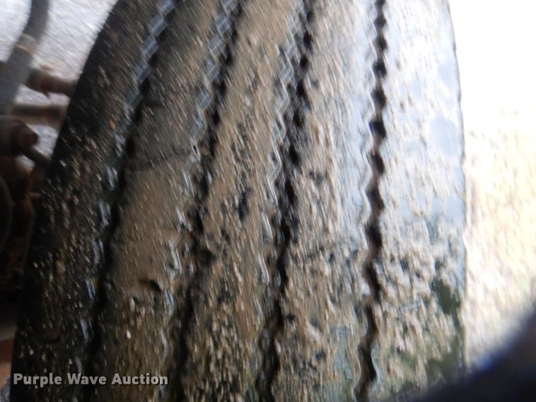 image for item FF9041 2007 Ford F450 Super Duty Crew Cab truck cab and chassis