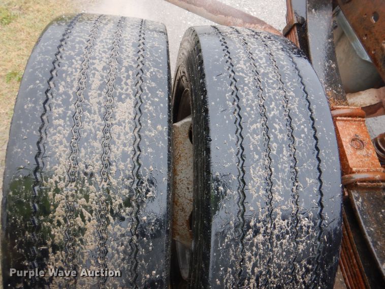 image for item FF9041 2007 Ford F450 Super Duty Crew Cab truck cab and chassis