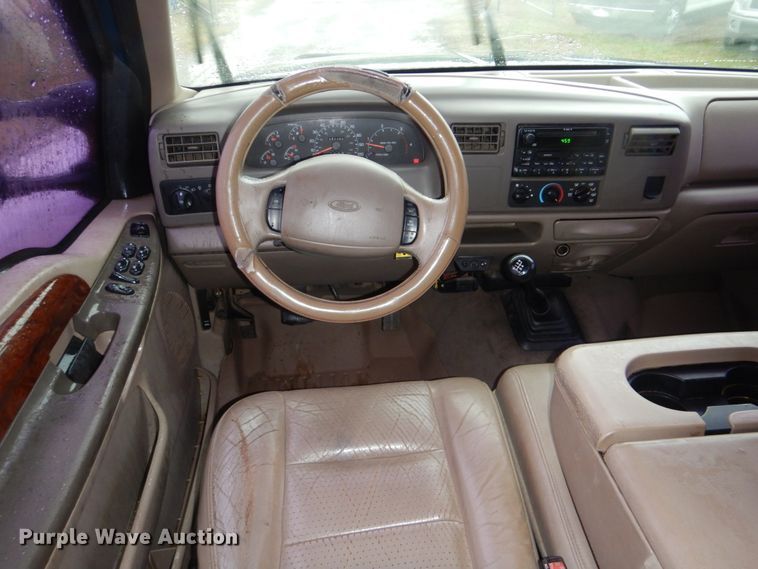 image for item FF9042 2001 Ford F350 Super Duty Crew Cab pickup truck