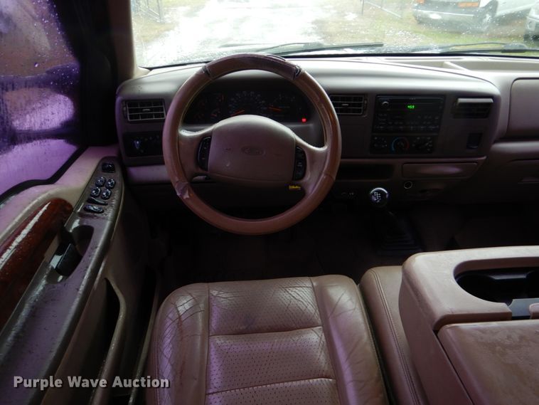 image for item FF9042 2001 Ford F350 Super Duty Crew Cab pickup truck