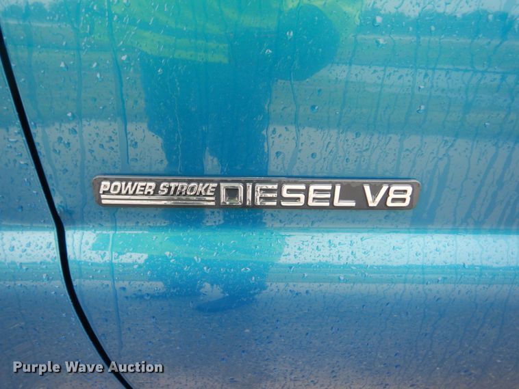 image for item FF9042 2001 Ford F350 Super Duty Crew Cab pickup truck