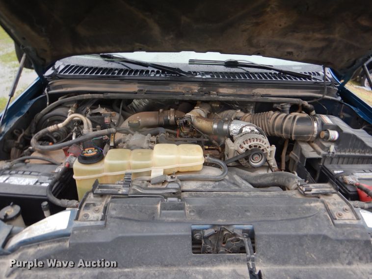 image for item FF9042 2001 Ford F350 Super Duty Crew Cab pickup truck