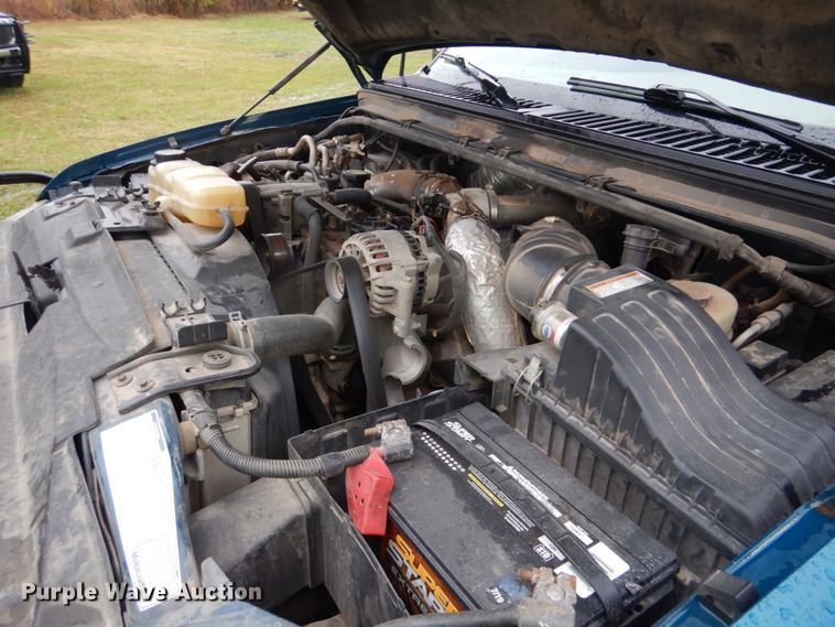 image for item FF9042 2001 Ford F350 Super Duty Crew Cab pickup truck