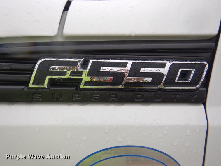 image for item FF9043 2012 Ford F550 SuperCab truck cab and chassis