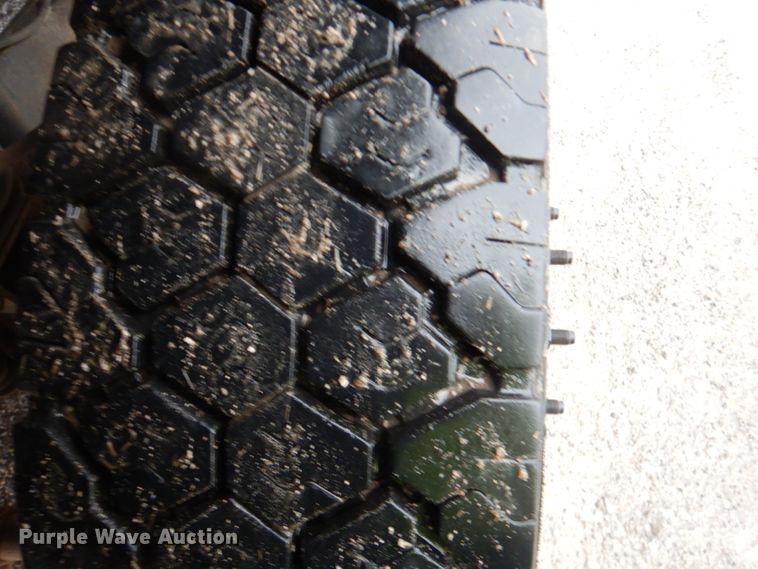 image for item FF9043 2012 Ford F550 SuperCab truck cab and chassis