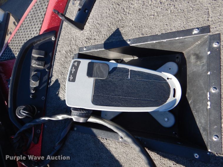 image for item FF9065 1998 Skeeter ZX202C boat