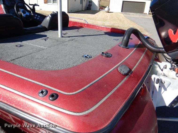 image for item FF9065 1998 Skeeter ZX202C boat