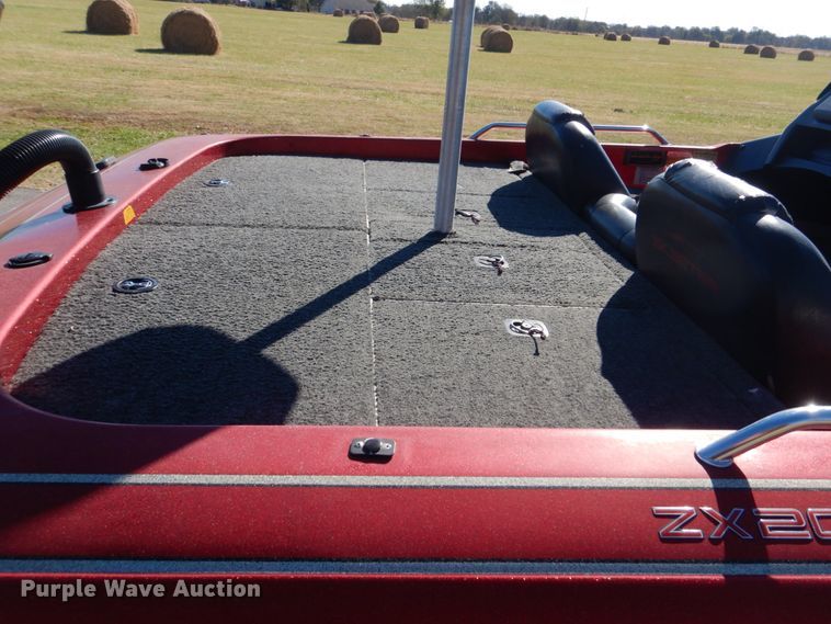 image for item FF9065 1998 Skeeter ZX202C boat