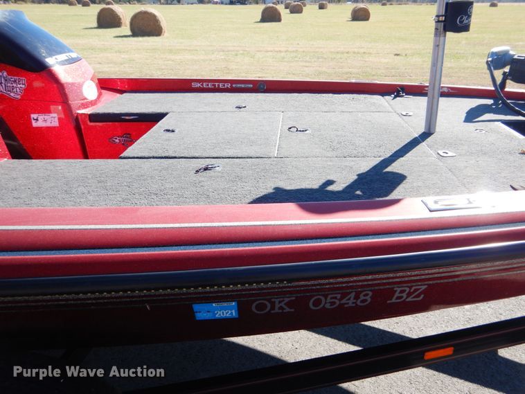 image for item FF9065 1998 Skeeter ZX202C boat