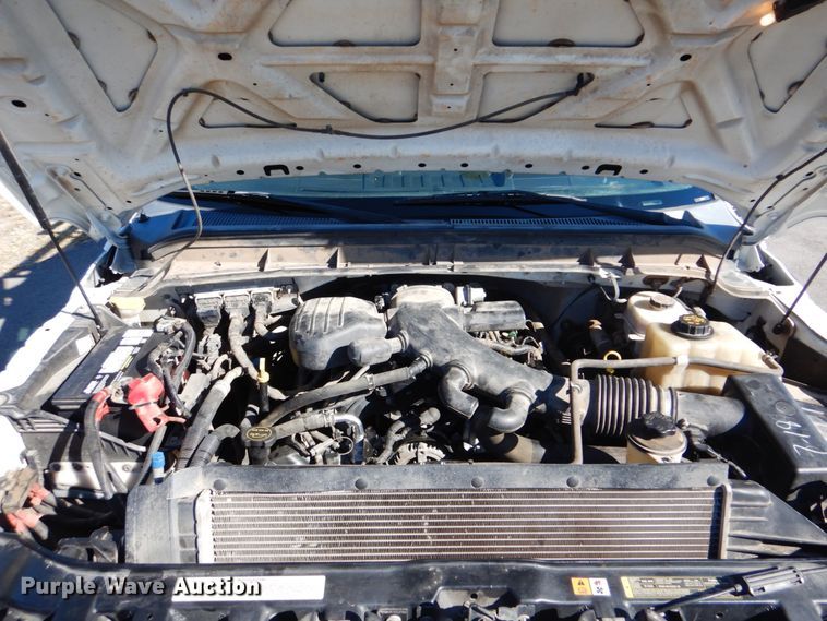 image for item FF9066 2012 Ford F550 Super Duty bucket truck