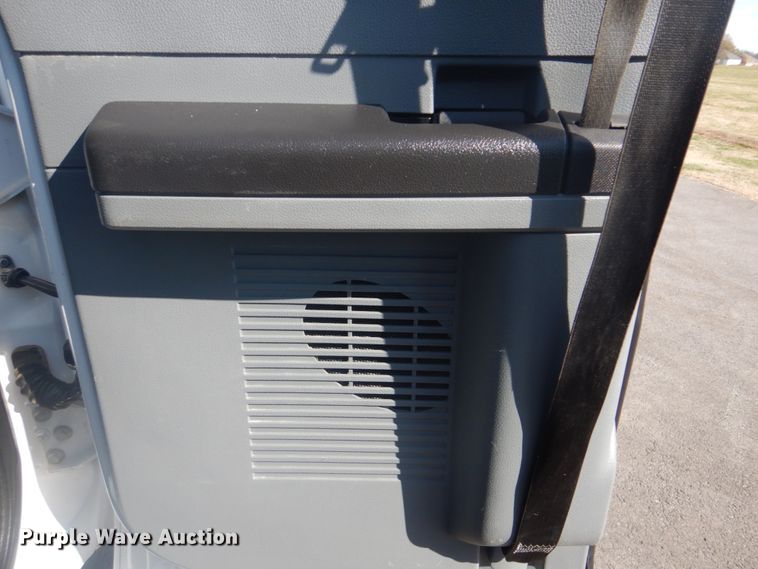 image for item FF9089 2014 Ford F350 Super Duty SuperCab utility bed pickup truck with crane