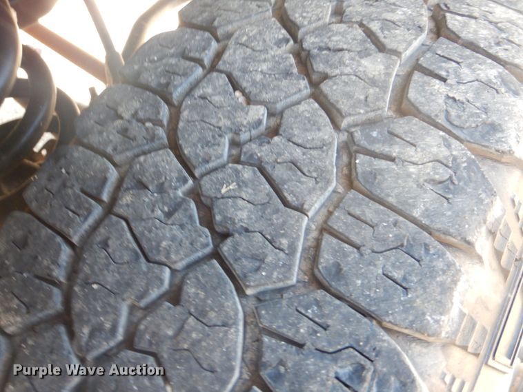 image for item FF9089 2014 Ford F350 Super Duty SuperCab utility bed pickup truck with crane