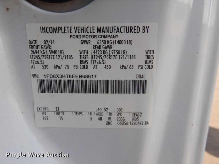 image for item FF9089 2014 Ford F350 Super Duty SuperCab utility bed pickup truck with crane