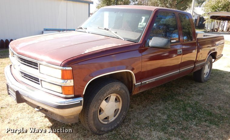 image for item FJ9820 1997 Chevrolet K1500 Ext. Cab pickup truck