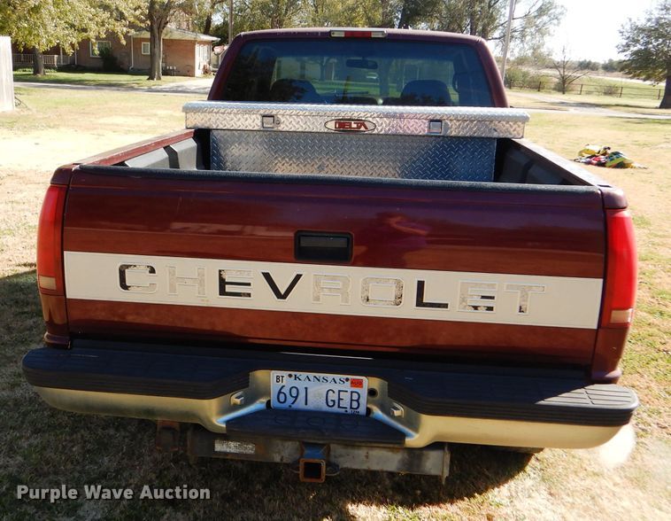 image for item FJ9820 1997 Chevrolet K1500 Ext. Cab pickup truck