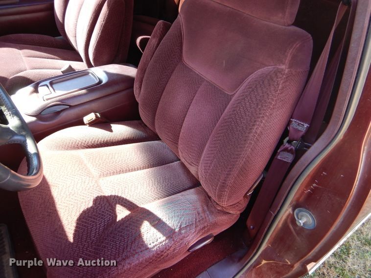 image for item FJ9820 1997 Chevrolet K1500 Ext. Cab pickup truck