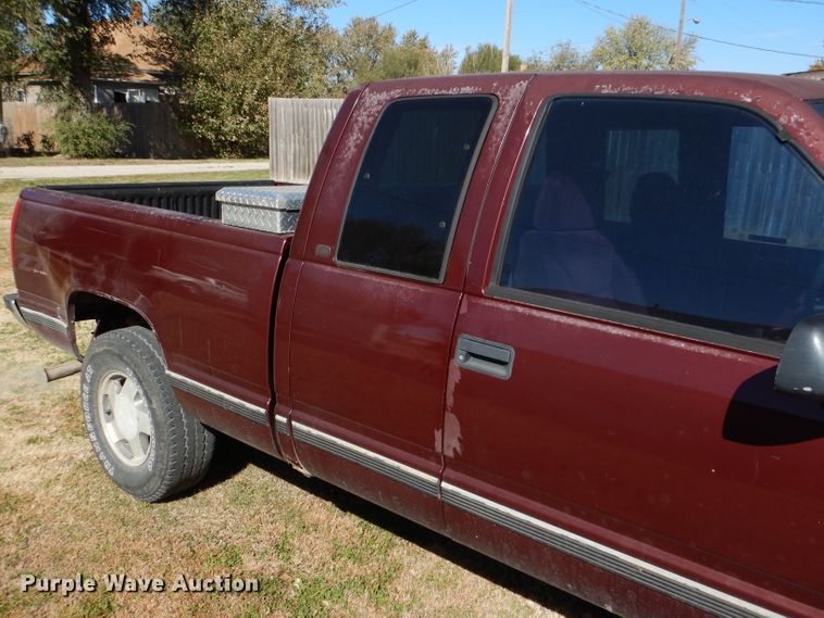 image for item FJ9820 1997 Chevrolet K1500 Ext. Cab pickup truck