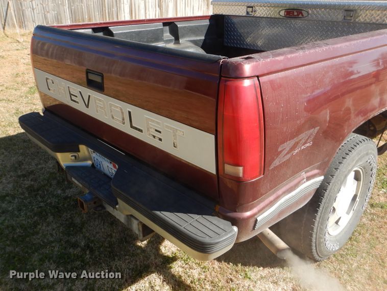 image for item FJ9820 1997 Chevrolet K1500 Ext. Cab pickup truck