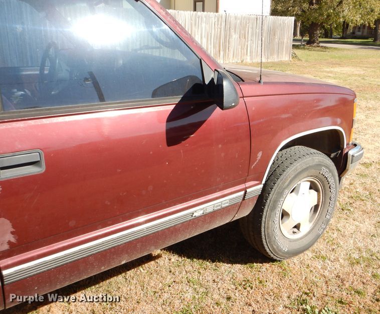 image for item FJ9820 1997 Chevrolet K1500 Ext. Cab pickup truck
