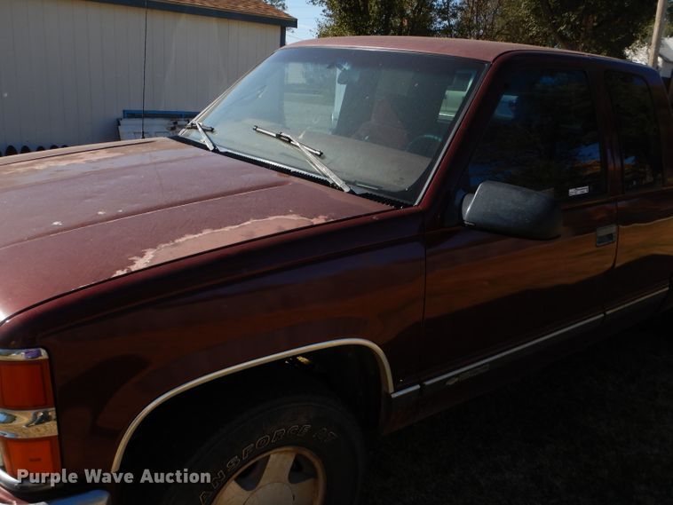 image for item FJ9820 1997 Chevrolet K1500 Ext. Cab pickup truck