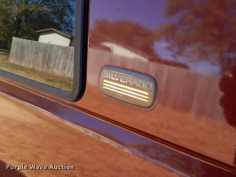 image for item FJ9820 1997 Chevrolet K1500 Ext. Cab pickup truck