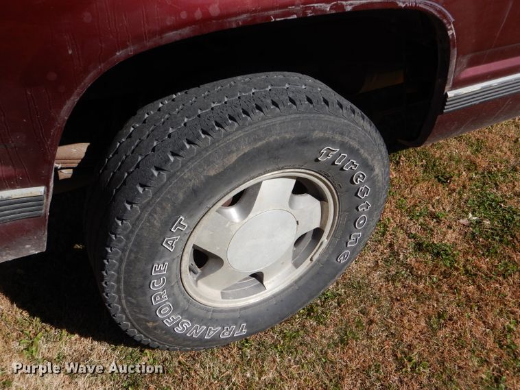 image for item FJ9820 1997 Chevrolet K1500 Ext. Cab pickup truck