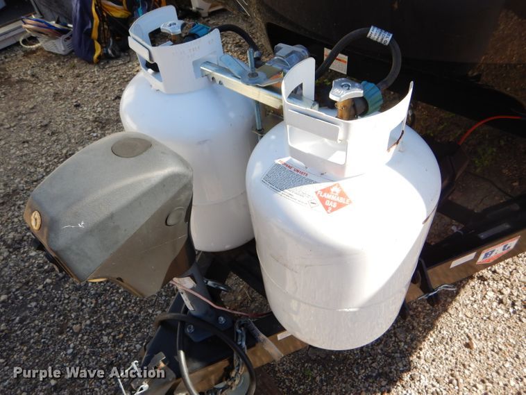 image for item FJ9821 2017 Keystone Bullet Premier BL30RIPR17 camper