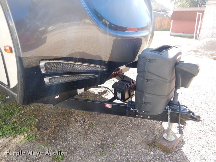 image for item FJ9821 2017 Keystone Bullet Premier BL30RIPR17 camper