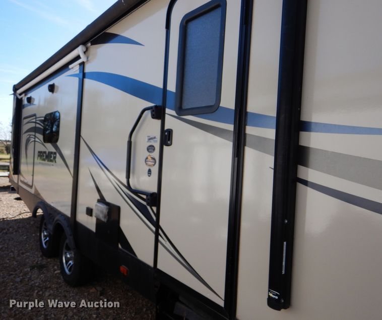 image for item FJ9821 2017 Keystone Bullet Premier BL30RIPR17 camper