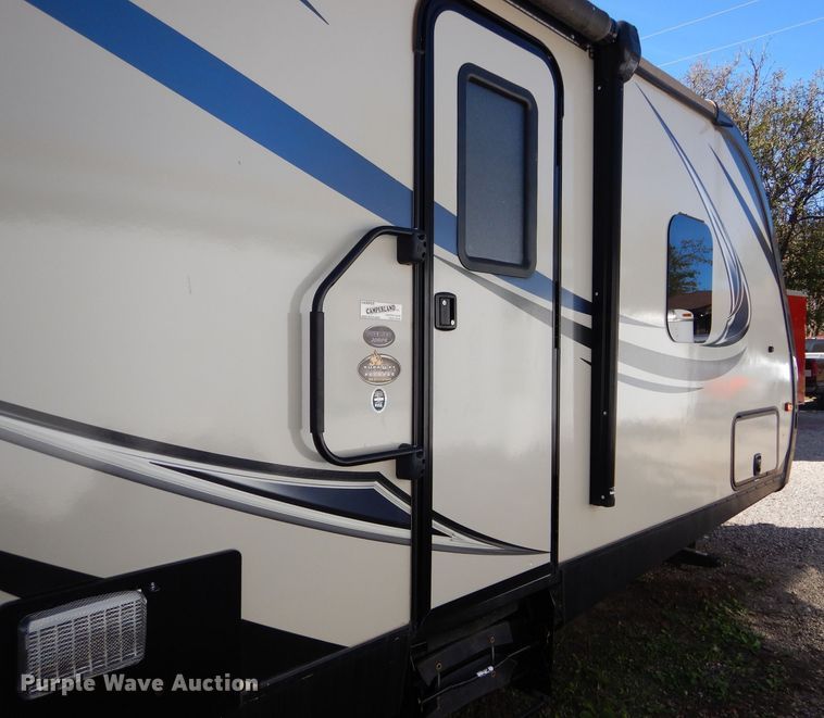 image for item FJ9821 2017 Keystone Bullet Premier BL30RIPR17 camper