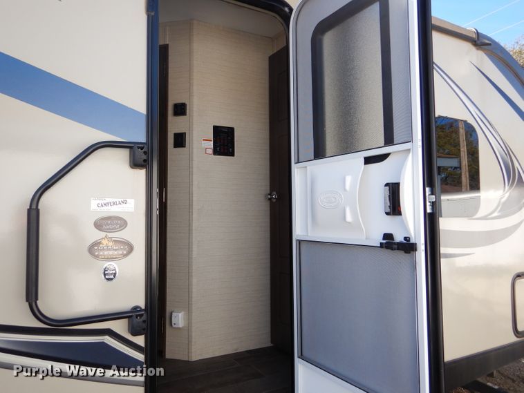 image for item FJ9821 2017 Keystone Bullet Premier BL30RIPR17 camper