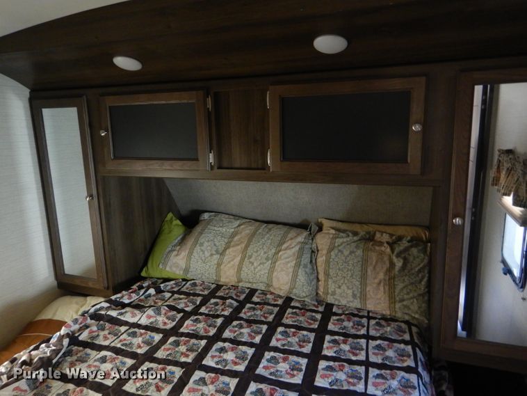 image for item FJ9821 2017 Keystone Bullet Premier BL30RIPR17 camper