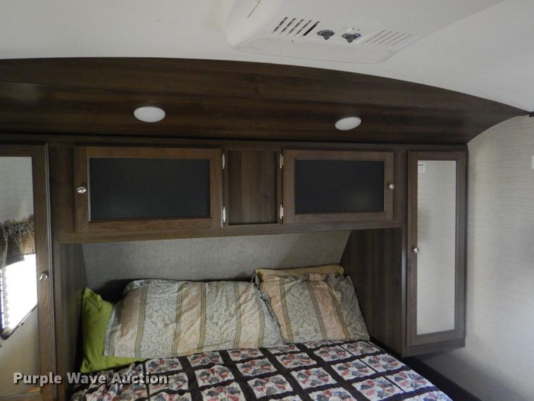 image for item FJ9821 2017 Keystone Bullet Premier BL30RIPR17 camper