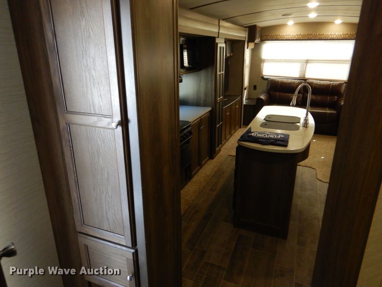 image for item FJ9821 2017 Keystone Bullet Premier BL30RIPR17 camper