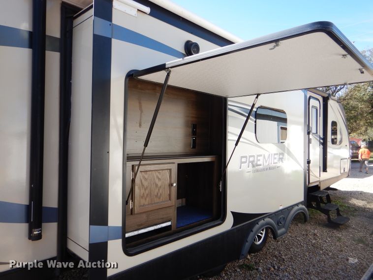 image for item FJ9821 2017 Keystone Bullet Premier BL30RIPR17 camper