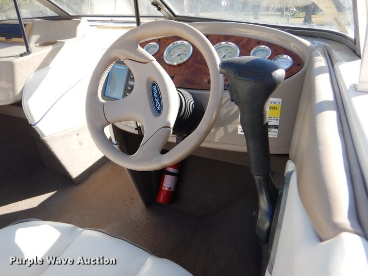 image for item FJ9822 2003 Bayliner boat