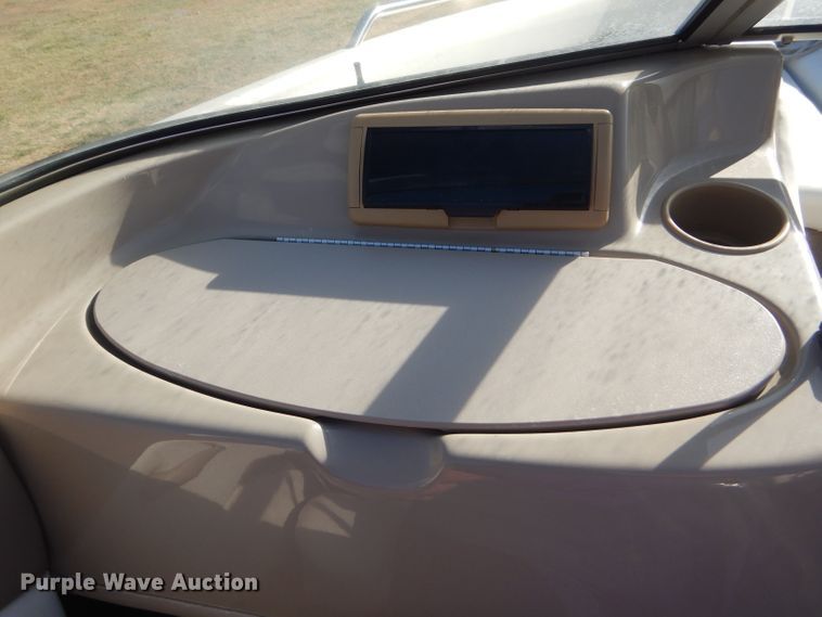 image for item FJ9822 2003 Bayliner boat