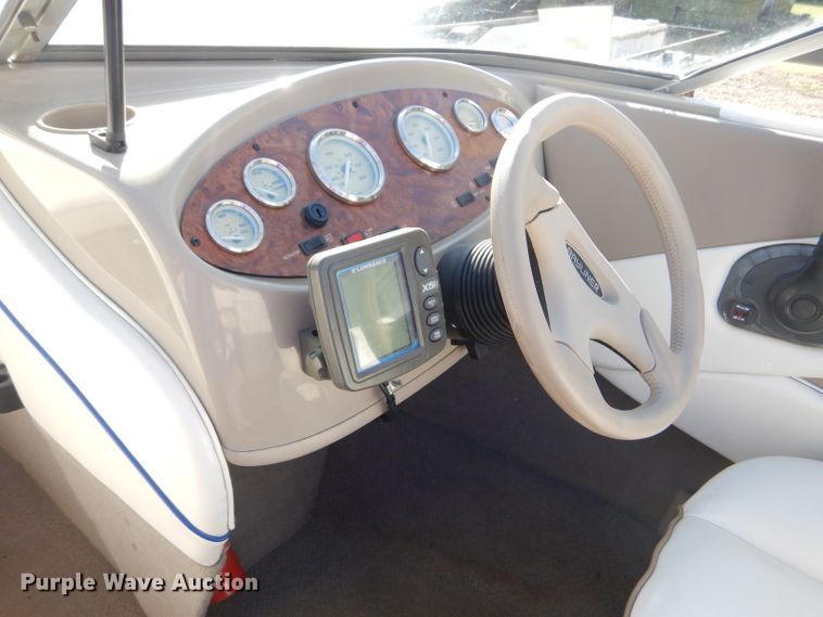 image for item FJ9822 2003 Bayliner boat