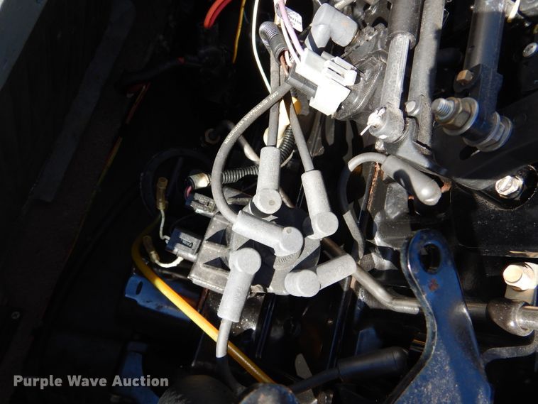 image for item FJ9822 2003 Bayliner boat