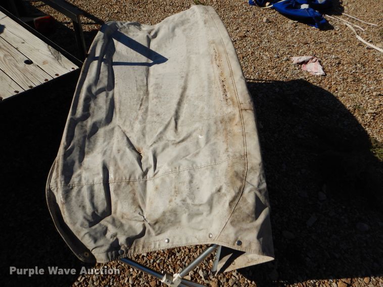 image for item FJ9822 2003 Bayliner boat