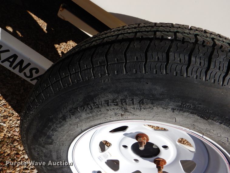 image for item FJ9822 2003 Bayliner boat