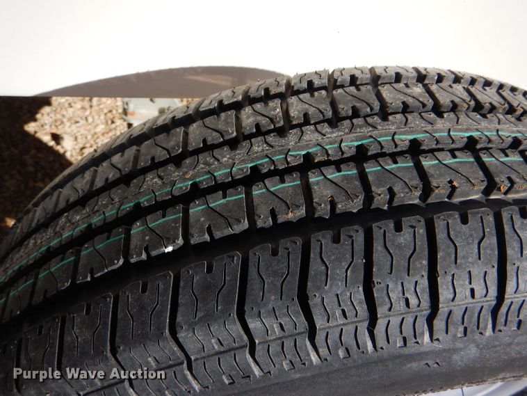 image for item FJ9822 2003 Bayliner boat